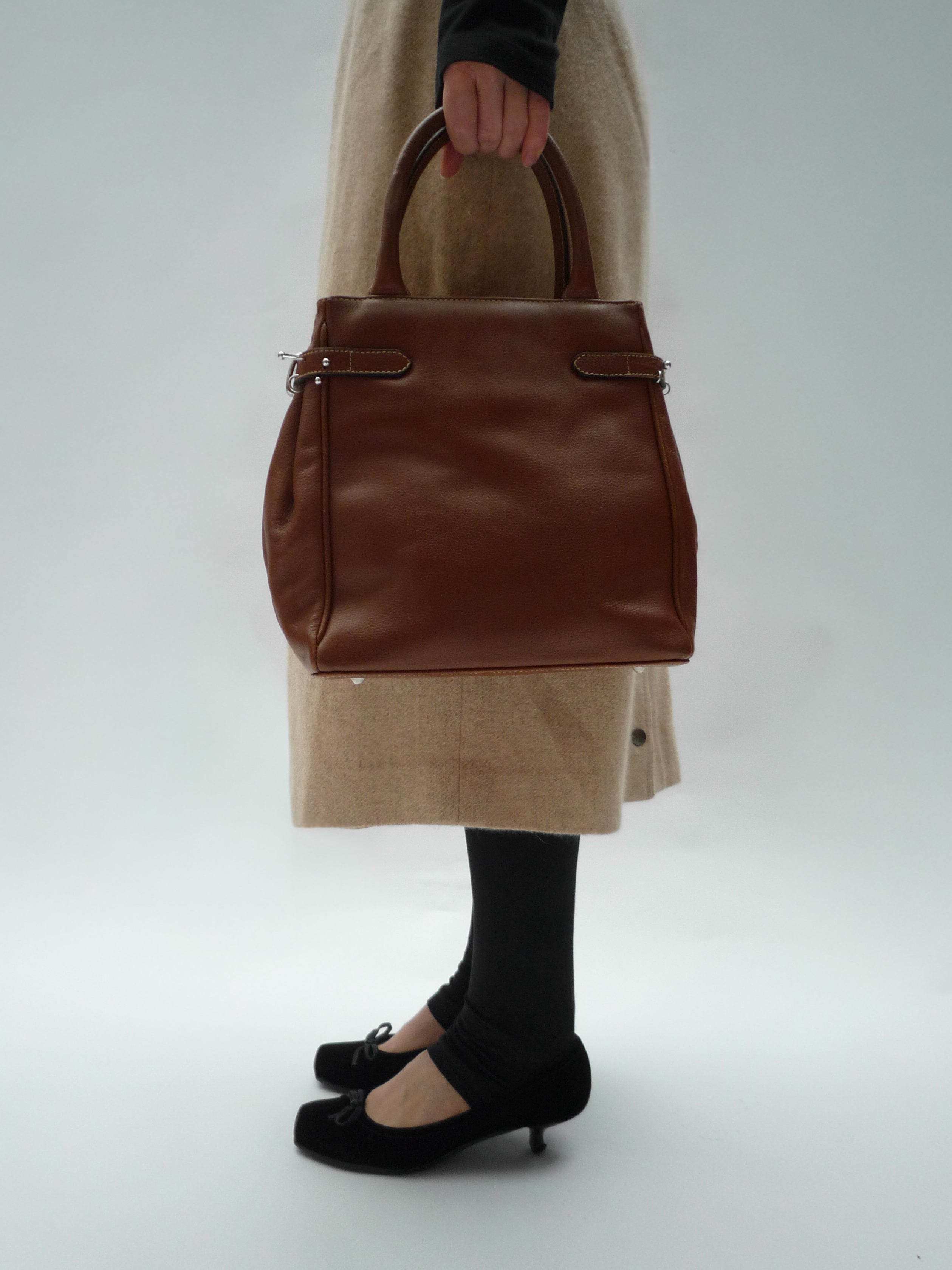 Pierced Handle Bag in Cognac