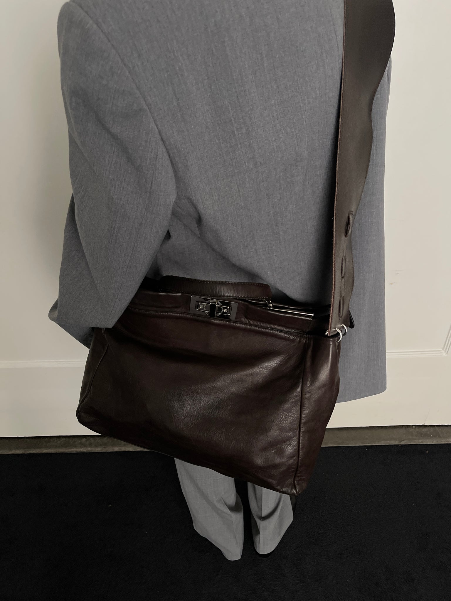 Crossbody Workbag in Brown