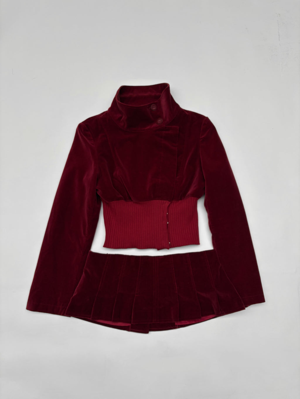 Piece No. 13 — The Velvet Set