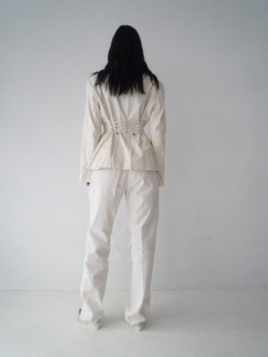 Suit in Off-White